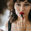 Rote Lippen schminken 