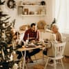 Familie an Weihnachten 