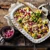 Gesunder Nudelauflauf mit Brokkoli und Hüttenkäse