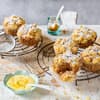 Apfel-Walnuss-Muffins mit Kurkuma-Skyr
