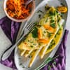 Spargel im Kräuteromelette