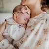Frau mit Baby