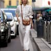 Leonie Hanne trägt einen Jumpsuit im Streetstyle