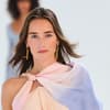 Model mit Lippenstift als Rouge
