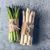 Grüner und weißer Spargel