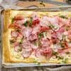 Flammkuchen mit Radieschen 