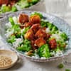 Knuspriger Tofu mit Brokkoli-Reis