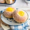 Hefekrapfen mit Vanillefüllung 