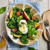 Spinatsalat mit Nektarinen und Burrata Spinatsalat mit Nektarinen und Burrata