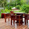 Terrasse mit Bodenbelag aus Holz