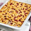 Erdbeerkuchen mit Vanillestreuseln: Glück vom Blech