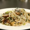 Fettuccine mit Hähnchenbrust und Pilzen
