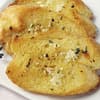 Geröstetes Brot mit Knoblauchbutter