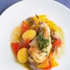 Kaninchenkeule mit Paprikagemüse