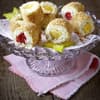 Kölsch-von-der-Roll, serviert in einer Schale 