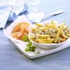 1.2.3. Frites Deluxe mit Räucherlachs und Gorgonzola 
