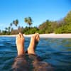 Resturlaub - Schwimmende Füße im Meer