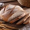 Sauerteigbrot angeschnitten