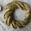 Zopfbrot Bärlauch - Leckerer Brotzopf mit Kräutern und Joghurt Dip