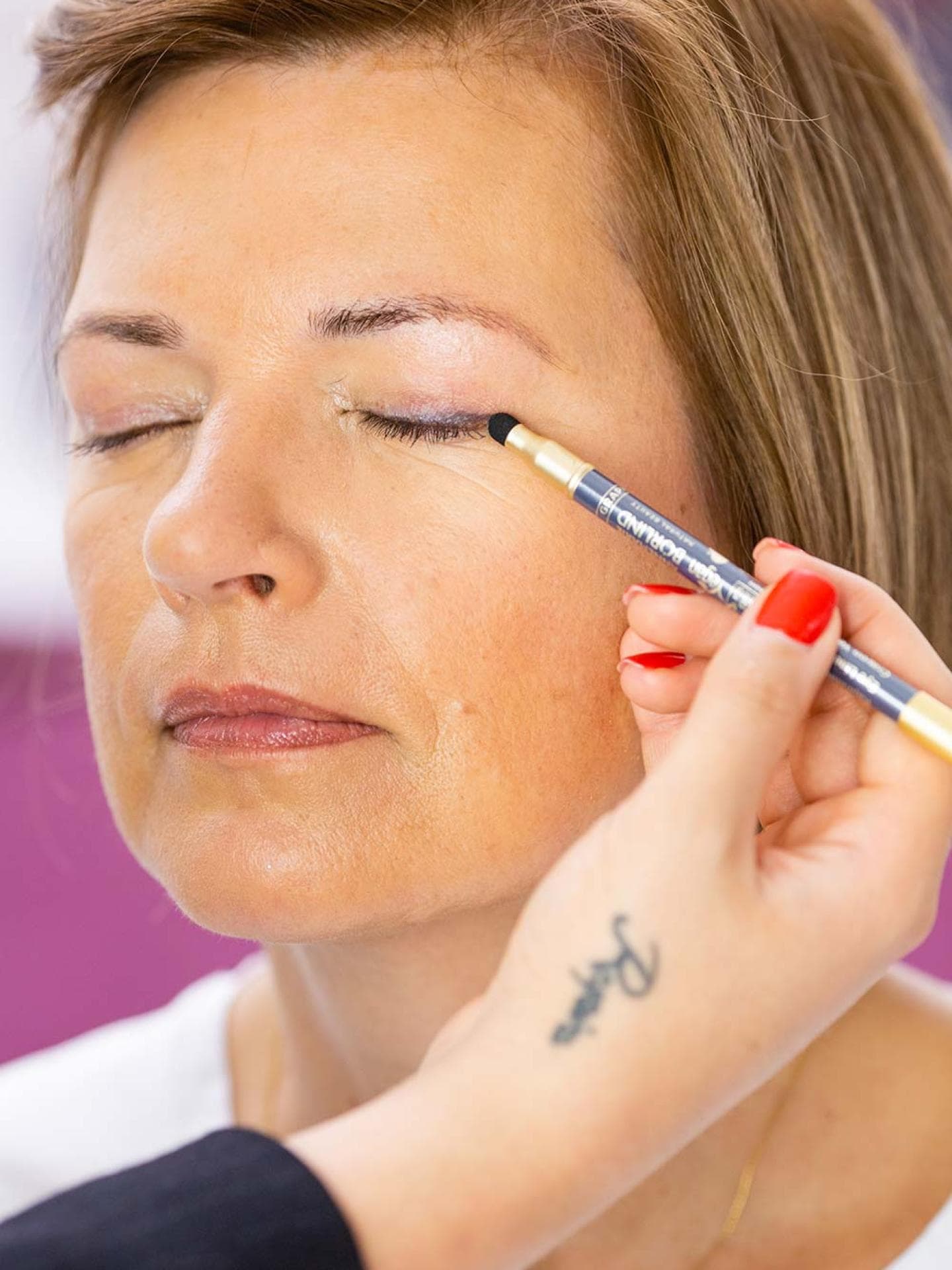 Leserin Barbara bekommt ein neues Make-up