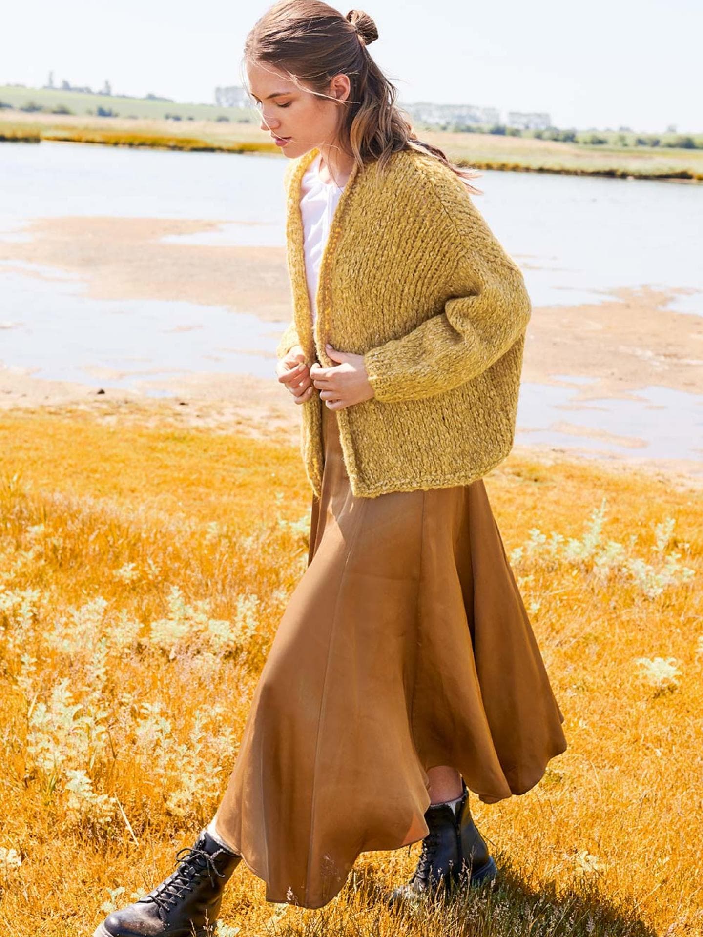 Cardigan mit überlangen Schultern