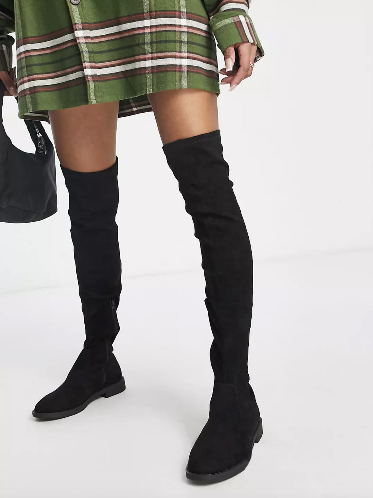 Overknee Stiefel in Petite-Passform von Asos