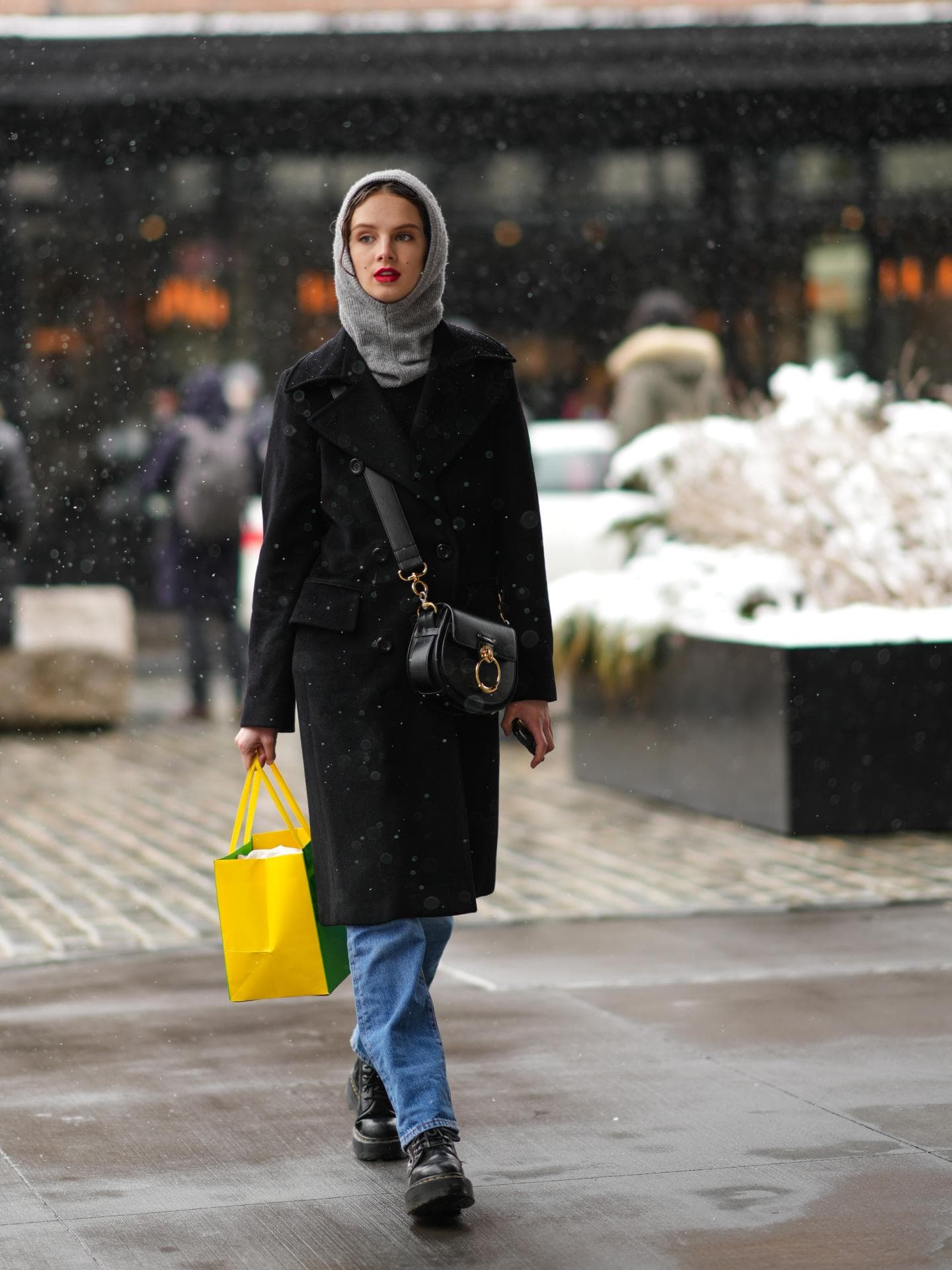 Dr. Martens mit Jeans im Streetstyle