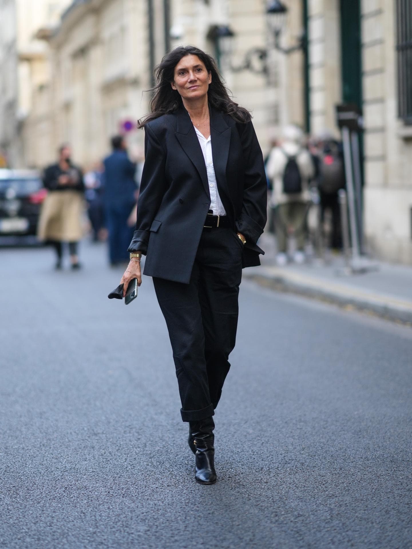  Emmanuelle Alt in einem Hosenanzug