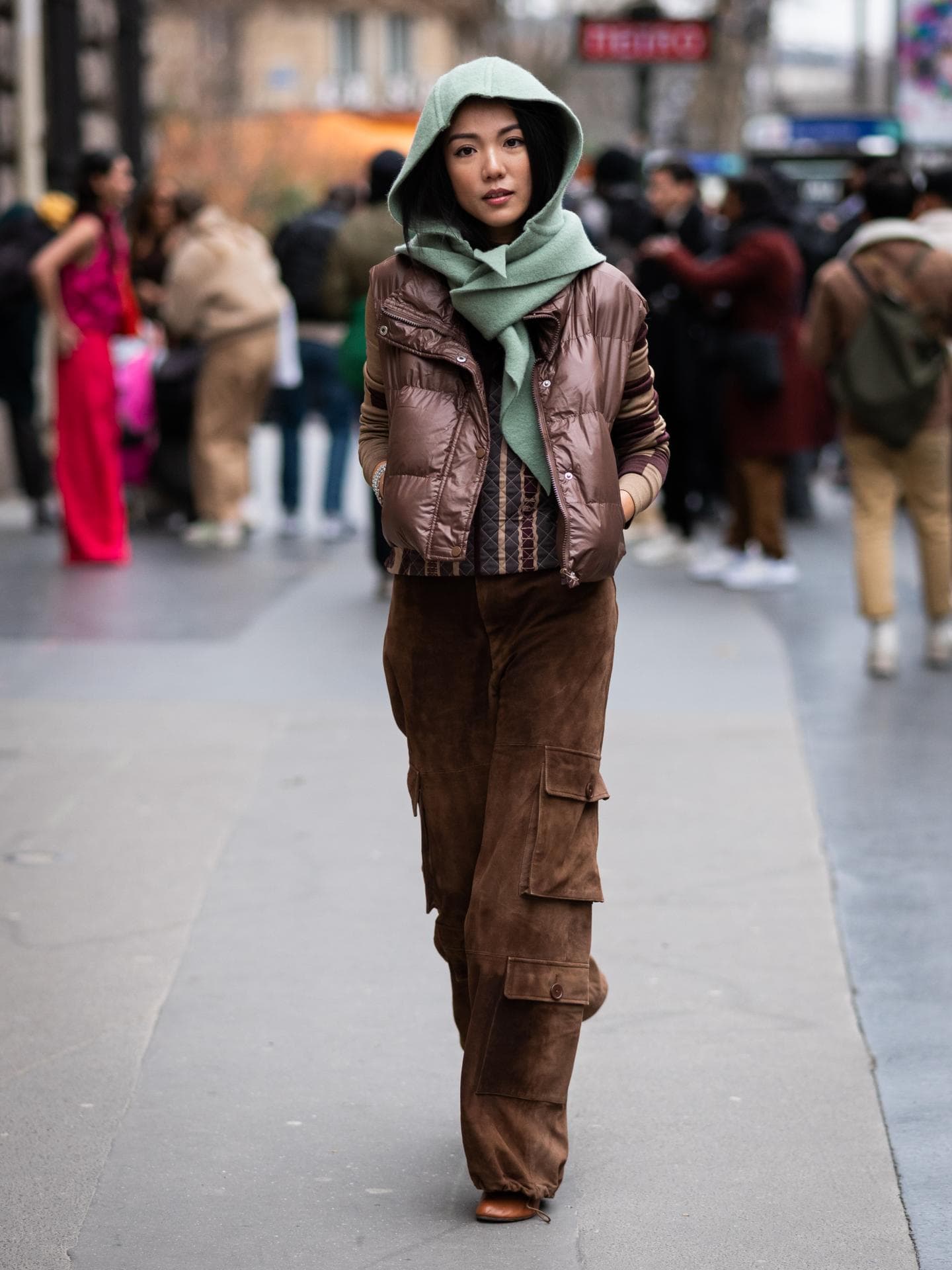 Yoyo Cao im Streetstyle