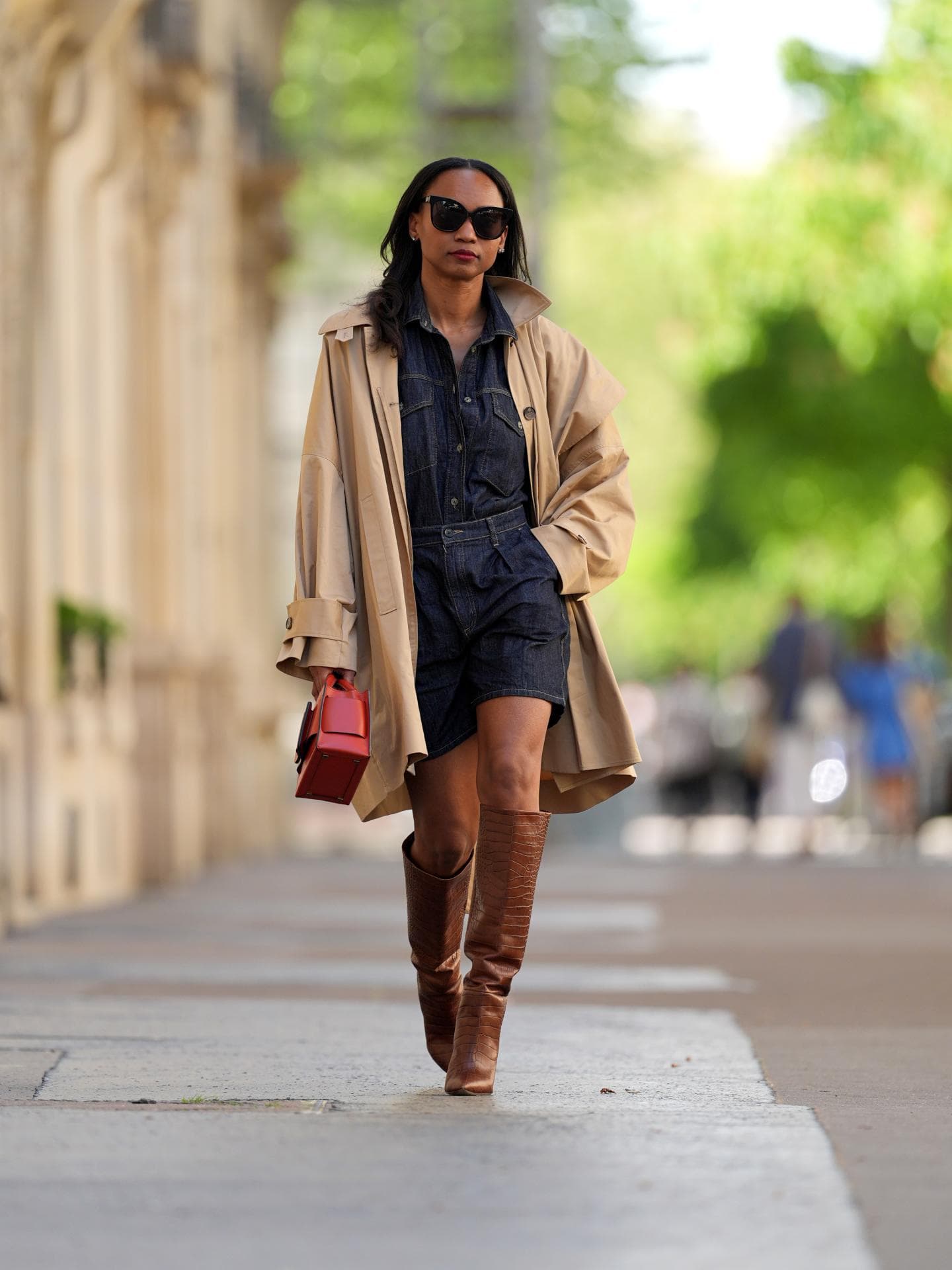 Stiefel zu Jumpsuit Streetstyle 