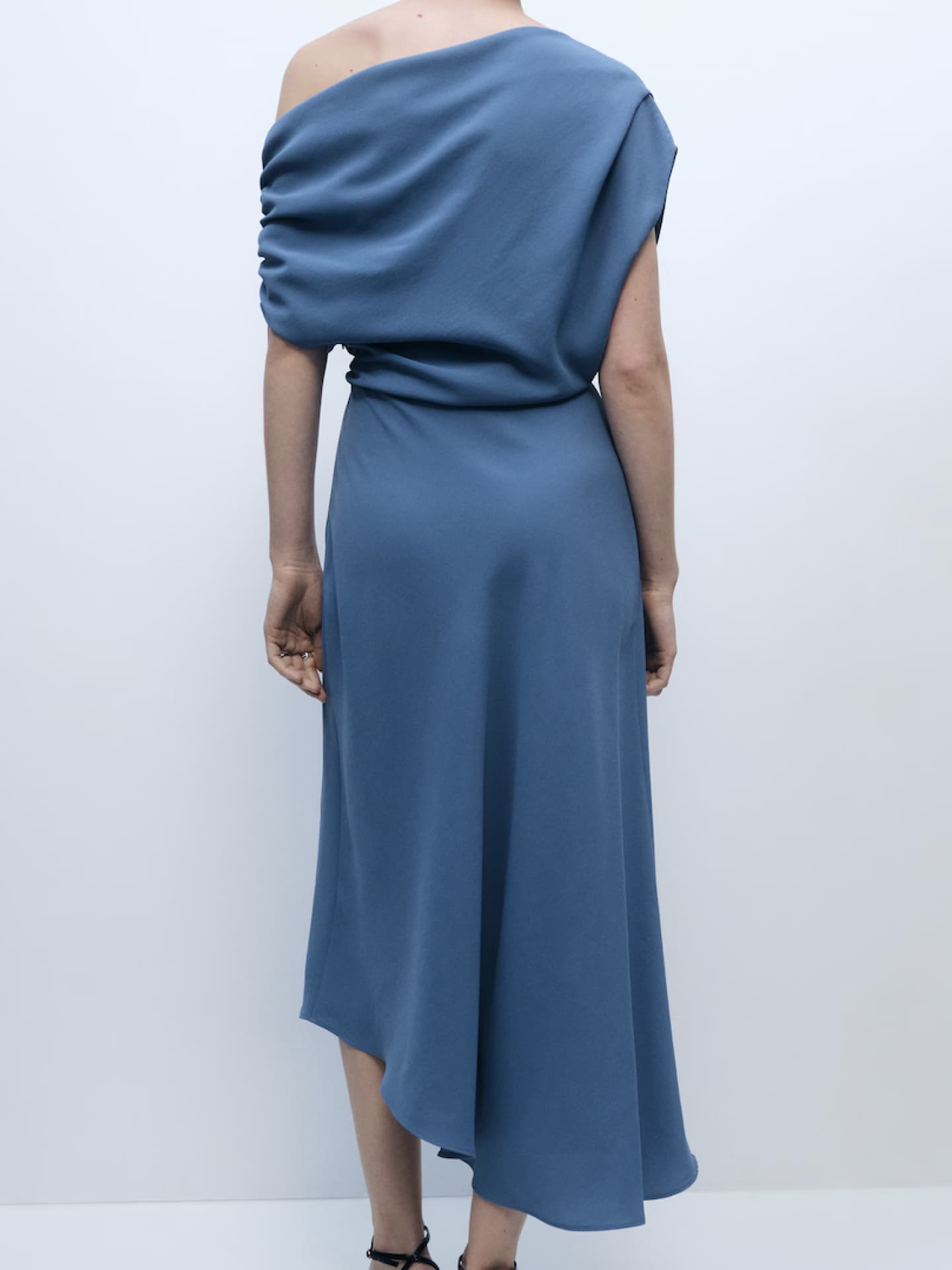 Kleid von Mango von hinten 