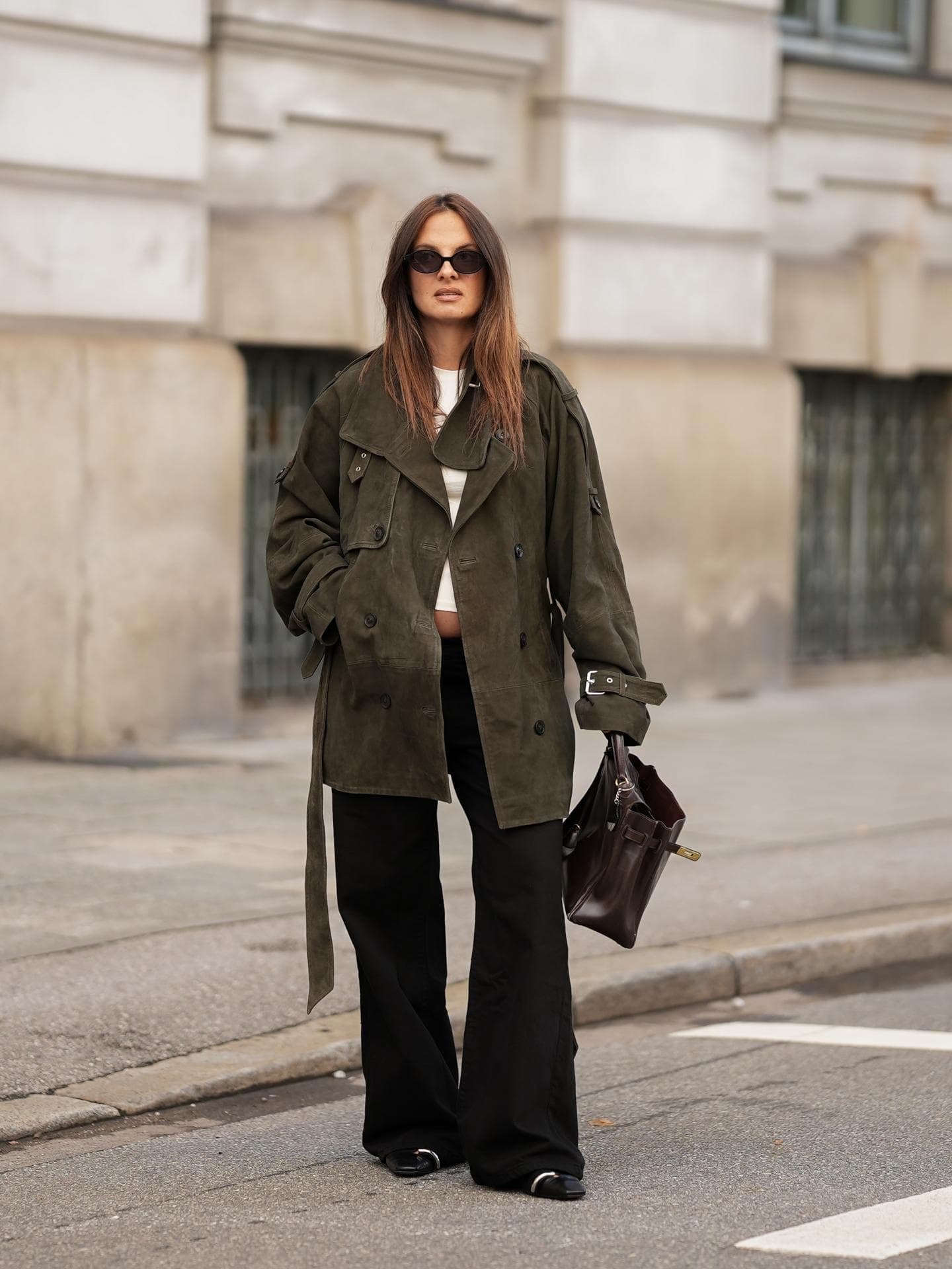 Die schönsten Herbstfarben Herbstfarben Olivgrün und Schwarz Streetstyle