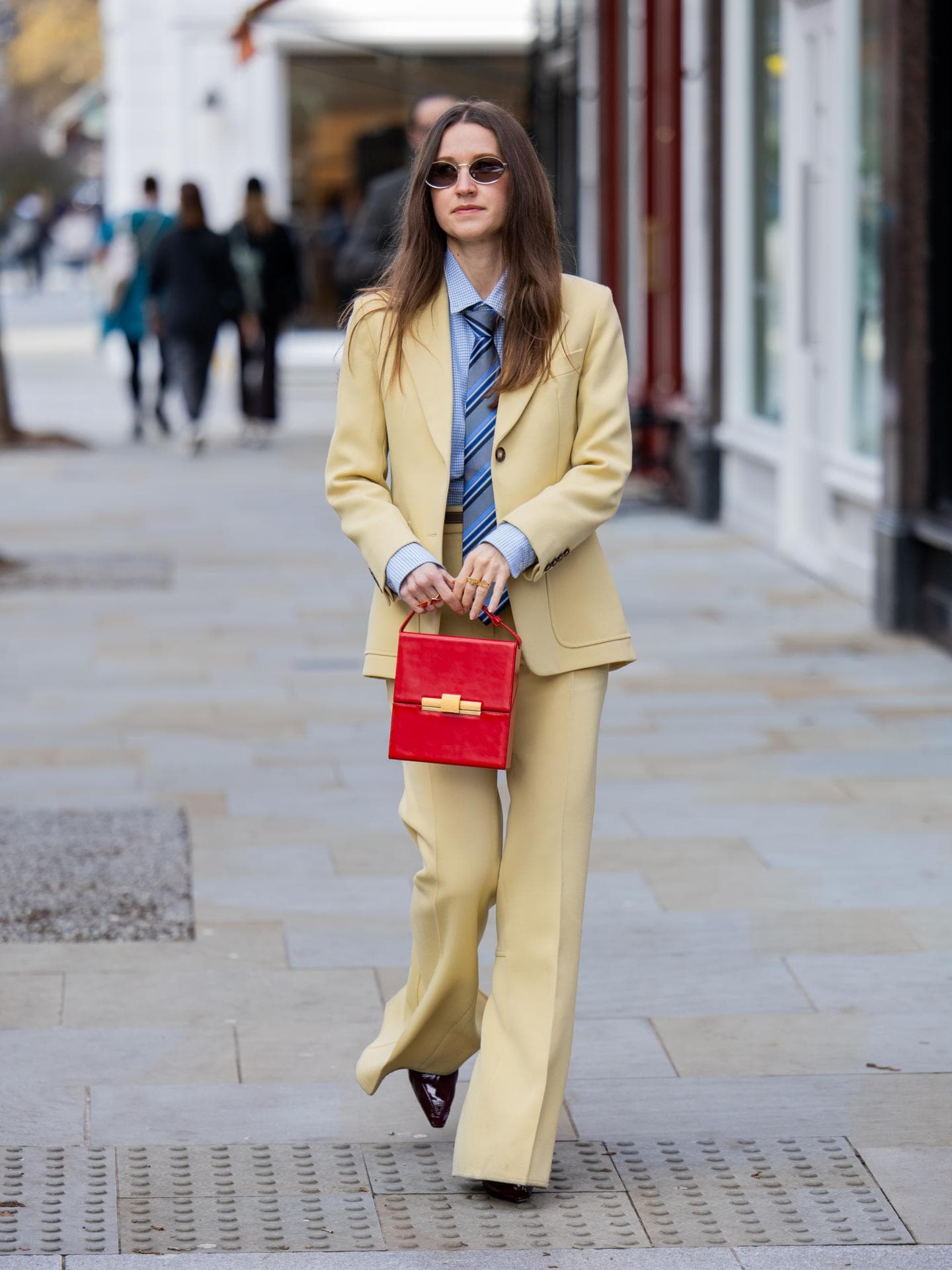 Pastellgelb und Blau 