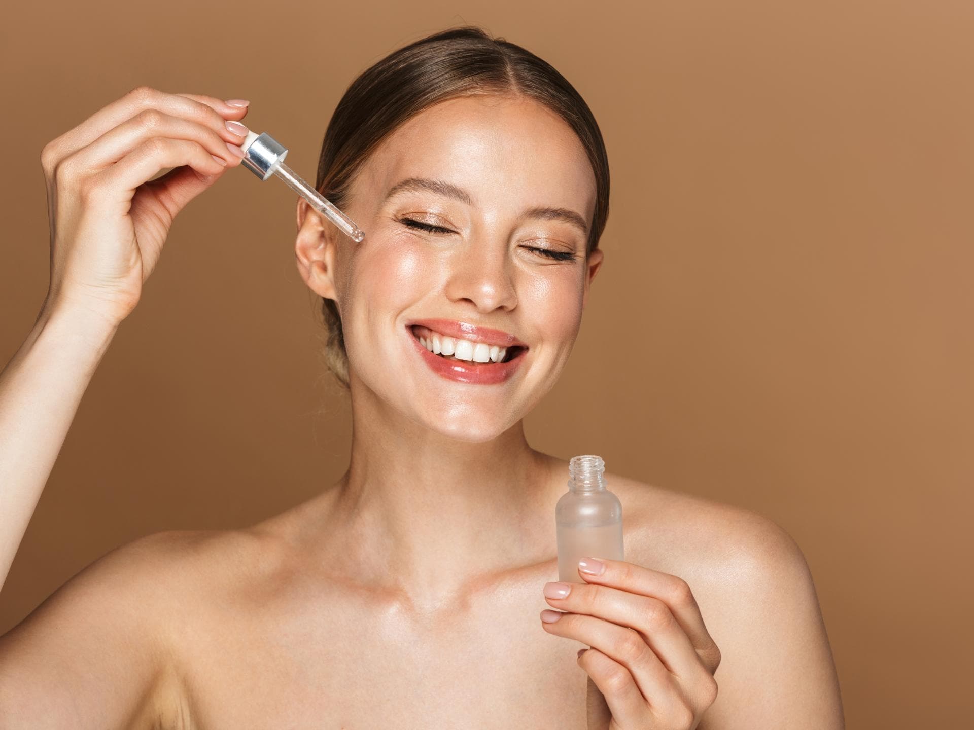 Die besten Anti-Aging-Seren aus der Drogerie