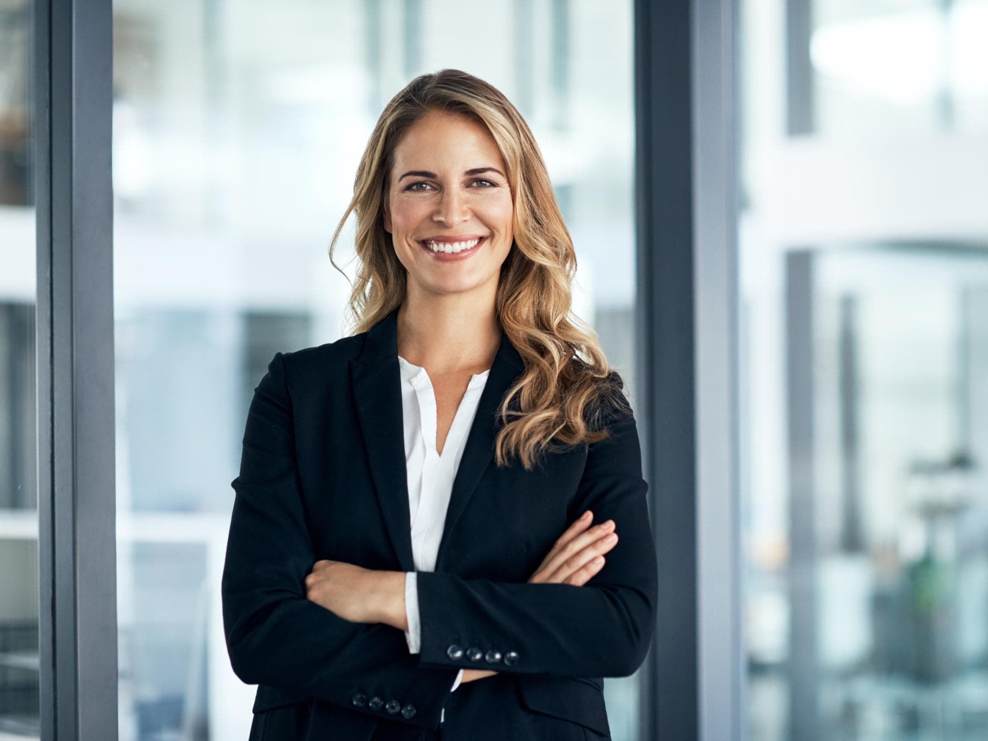 Businessfrau im Blazer