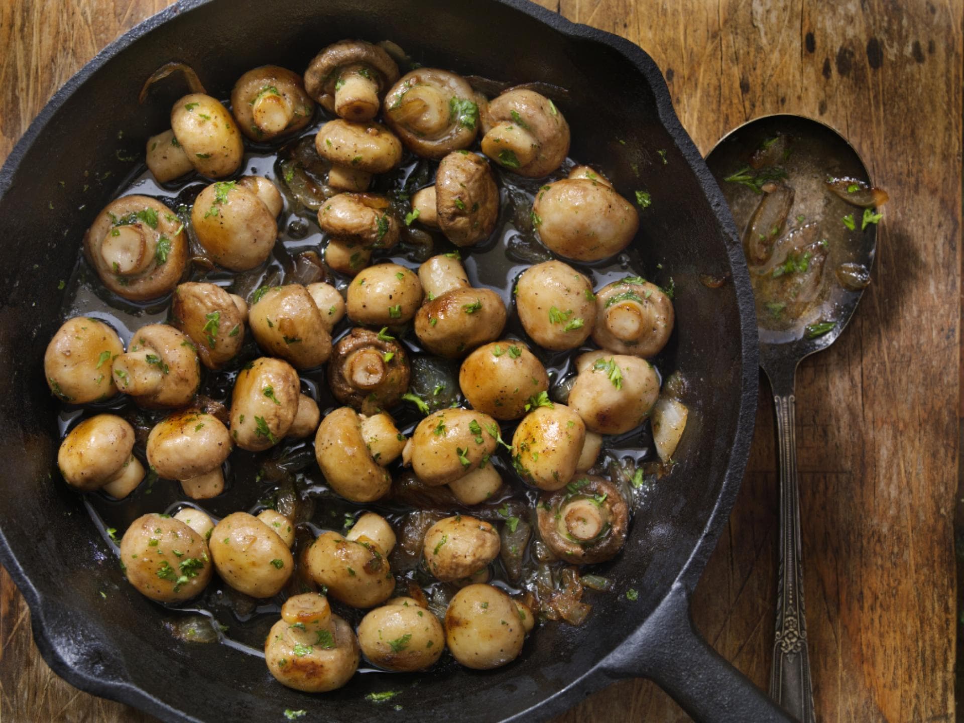 Champignons al jerez