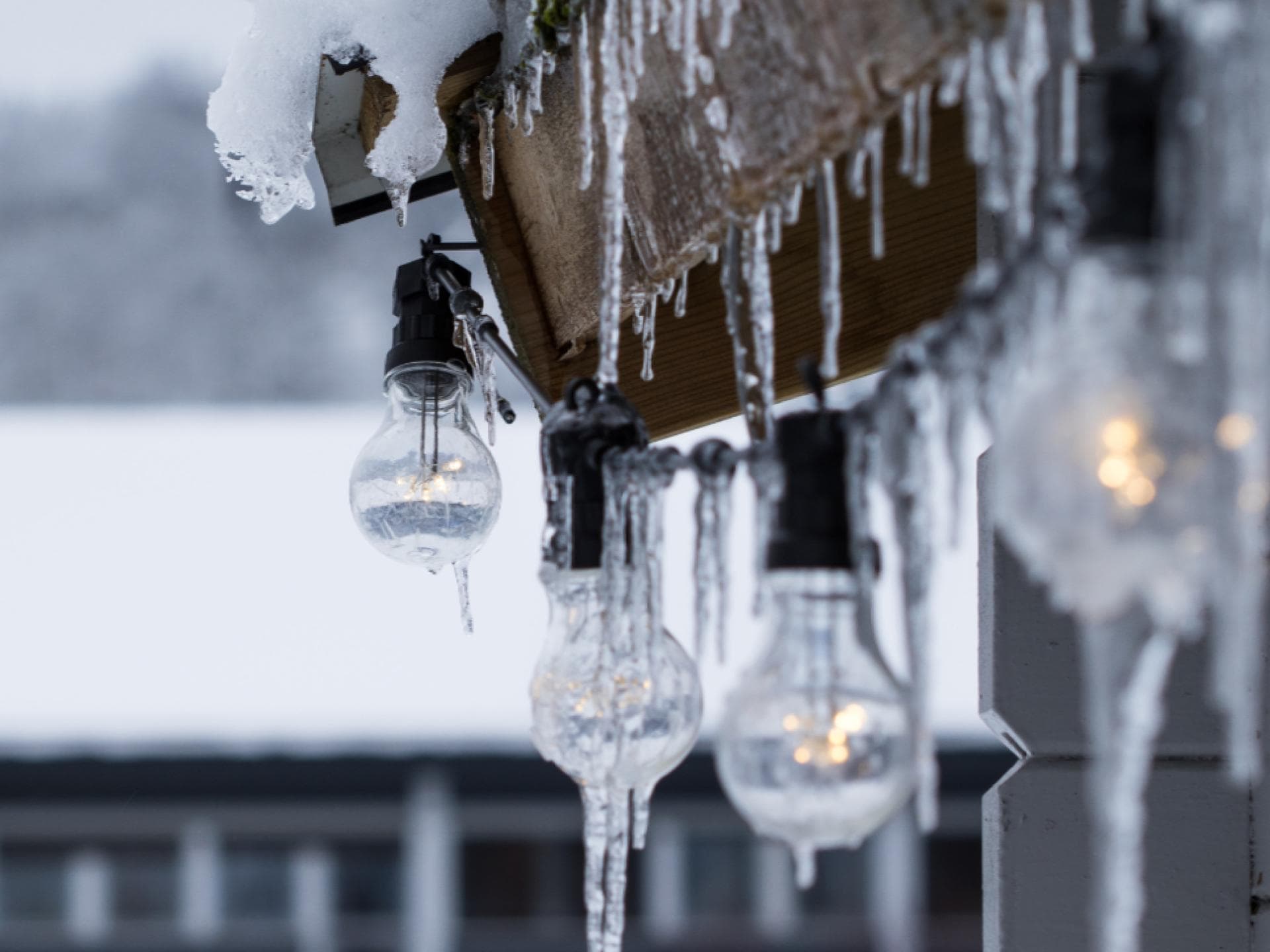 Haus mit Eiszapfen