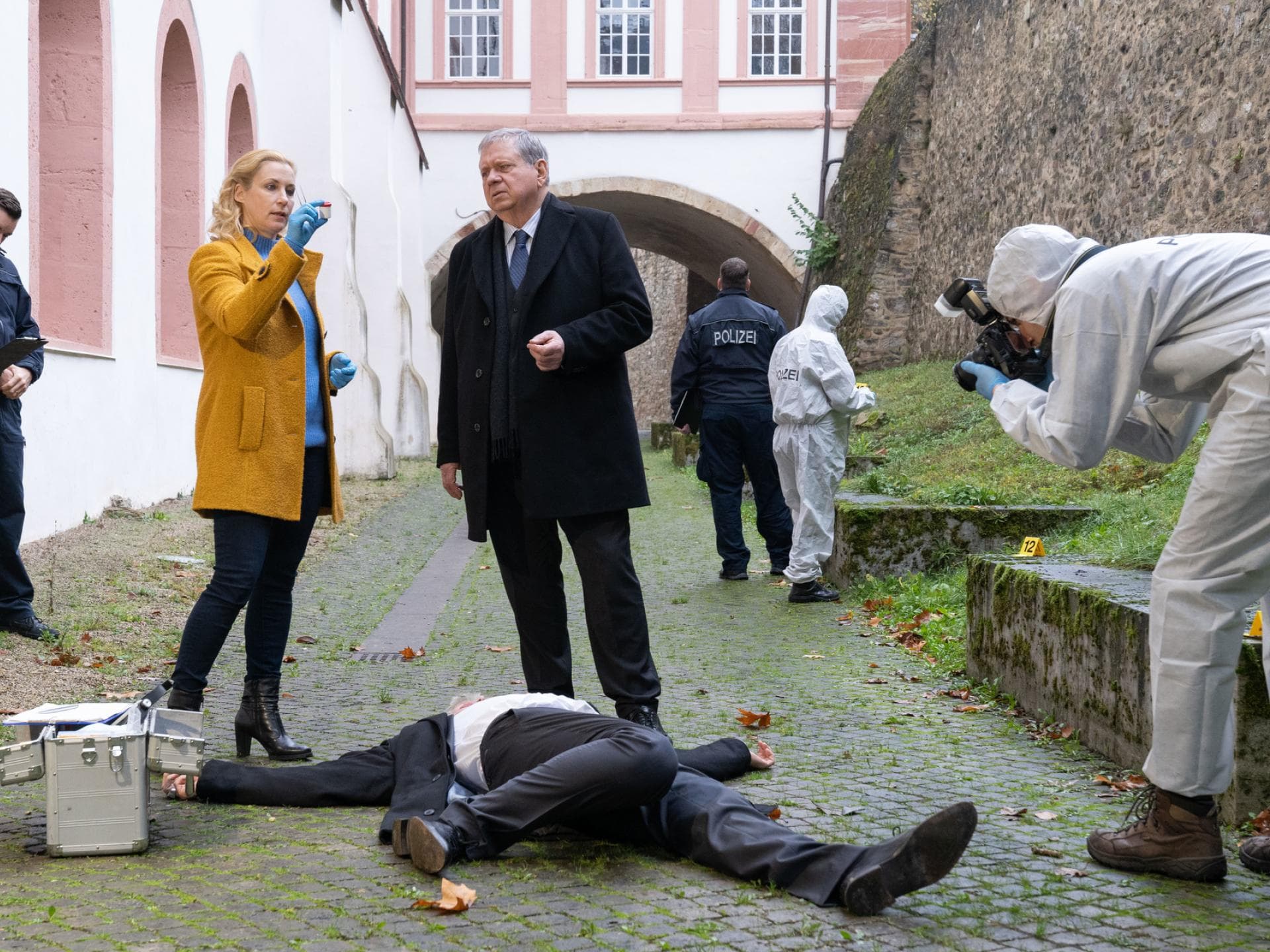 Der Der Staatsanwalt – Erfolgreich, glücklich, tot