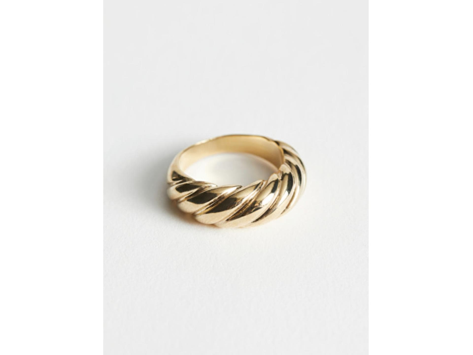 Ring gold