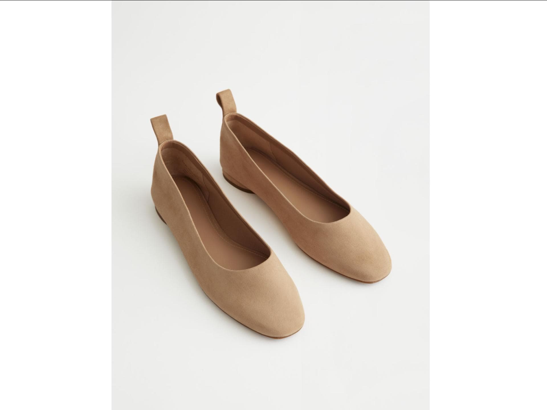 Ballerinas camel