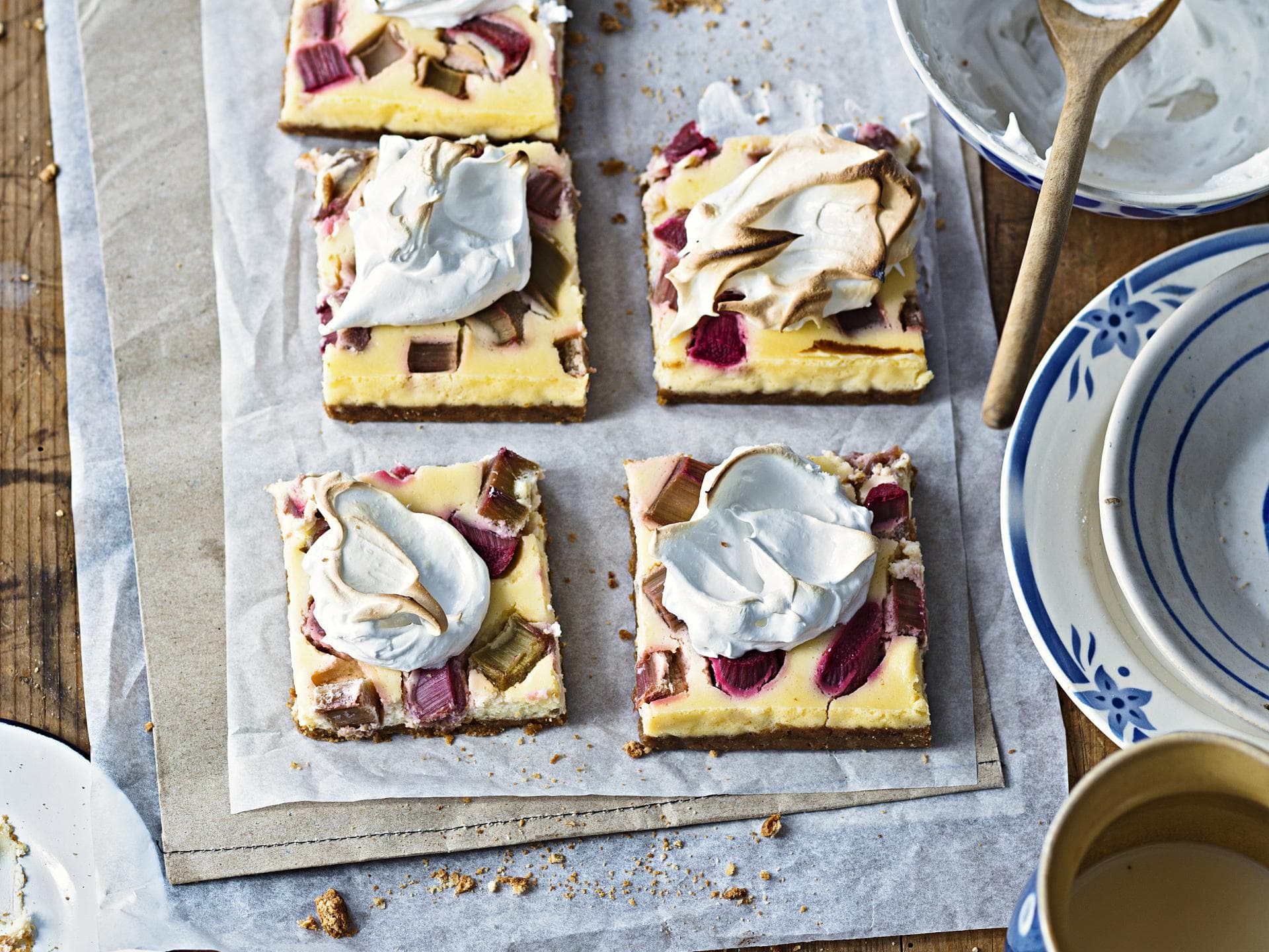 Rhabarberkuchen mit Baiser
