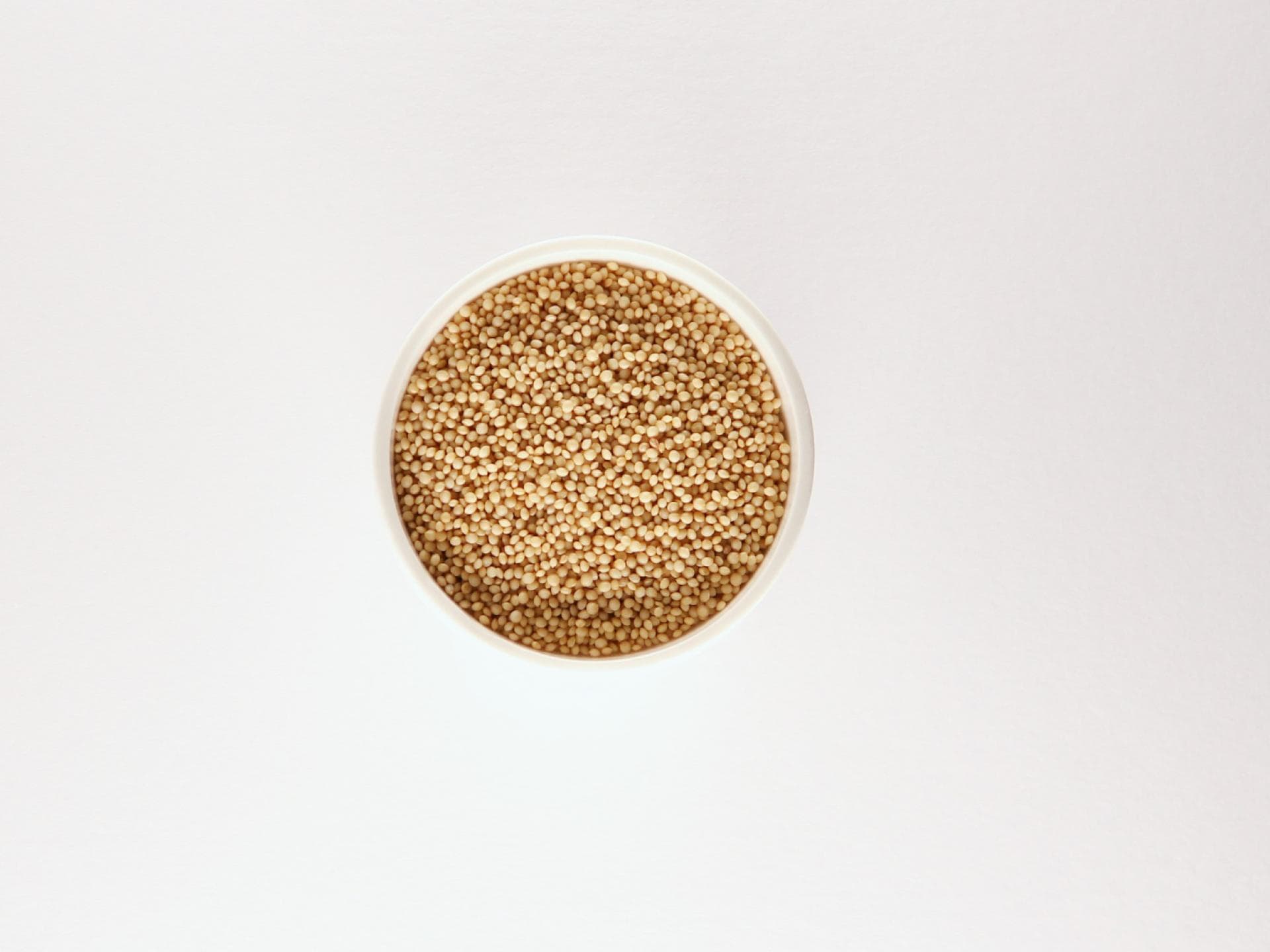 Amaranth in einer Schüssel.