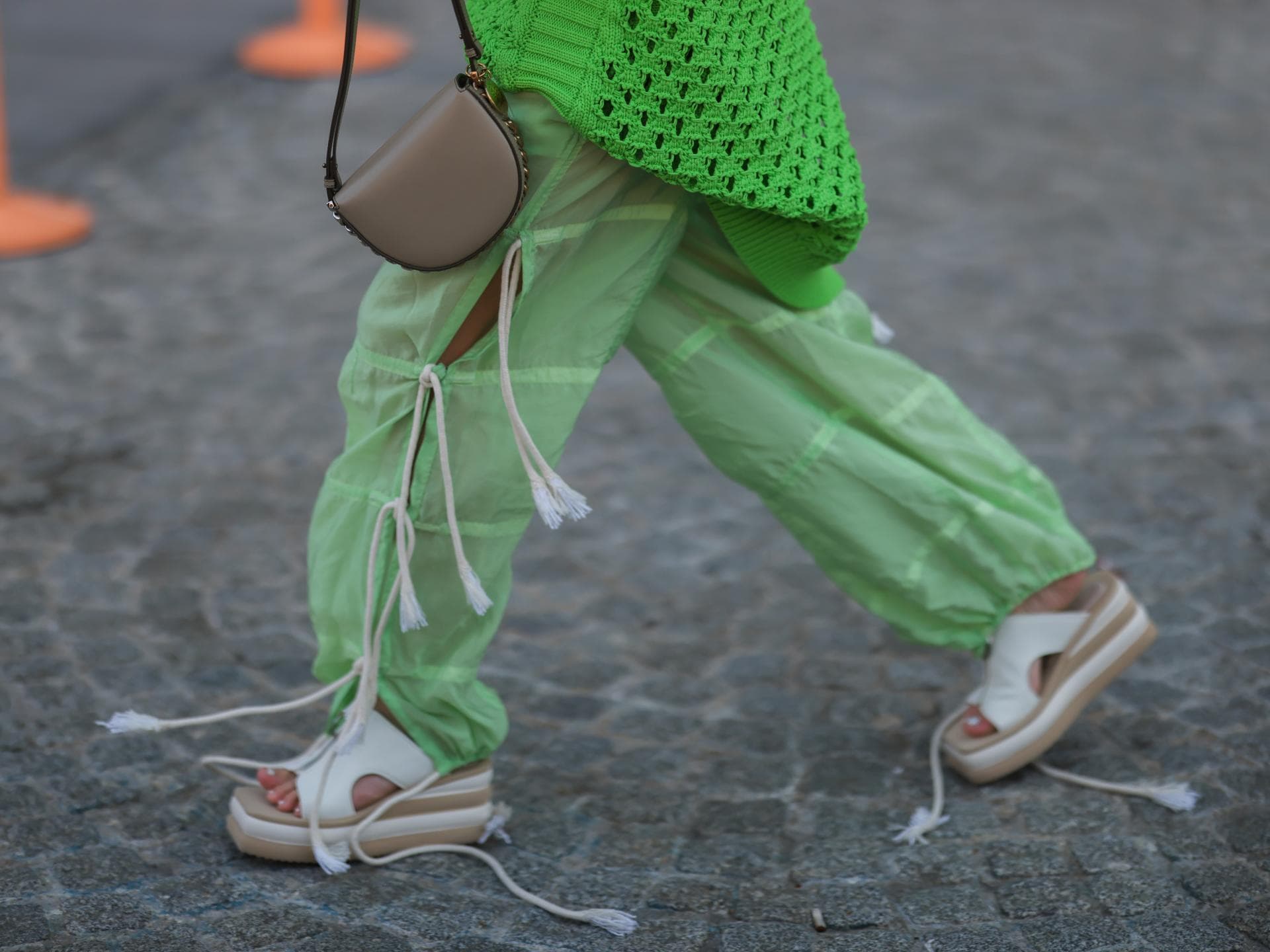 Cloud Sandals in heller Farbe 