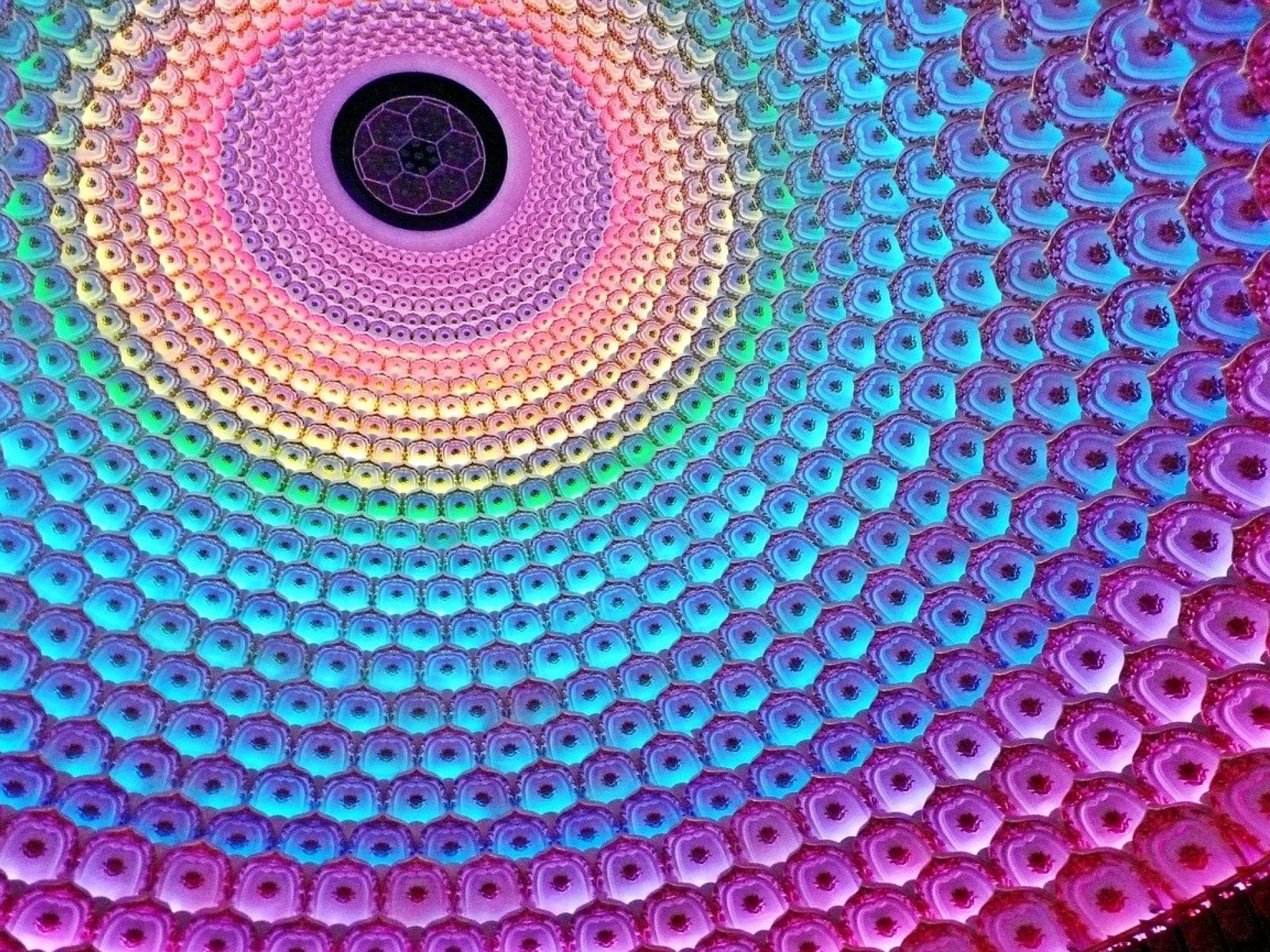 LED LED