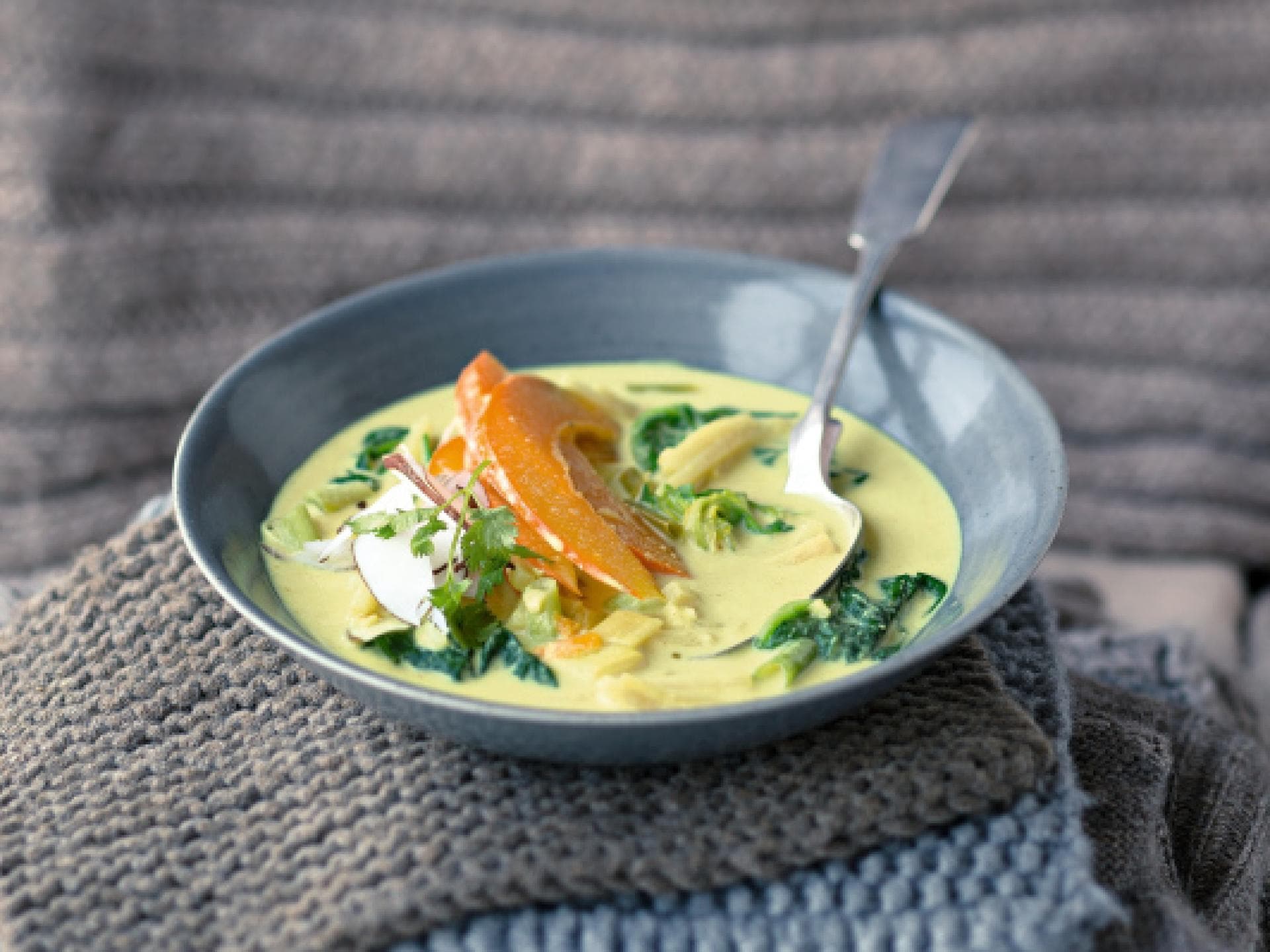 Kürbissuppe mit Curry  Kürbissuppe mit Curry