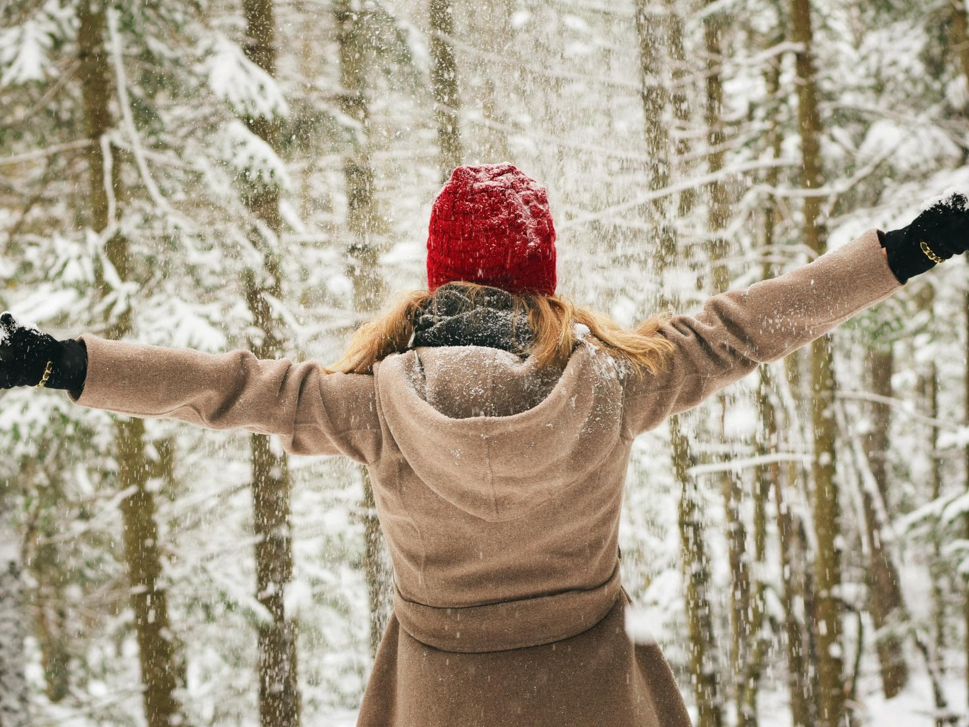 Frau im Schnee