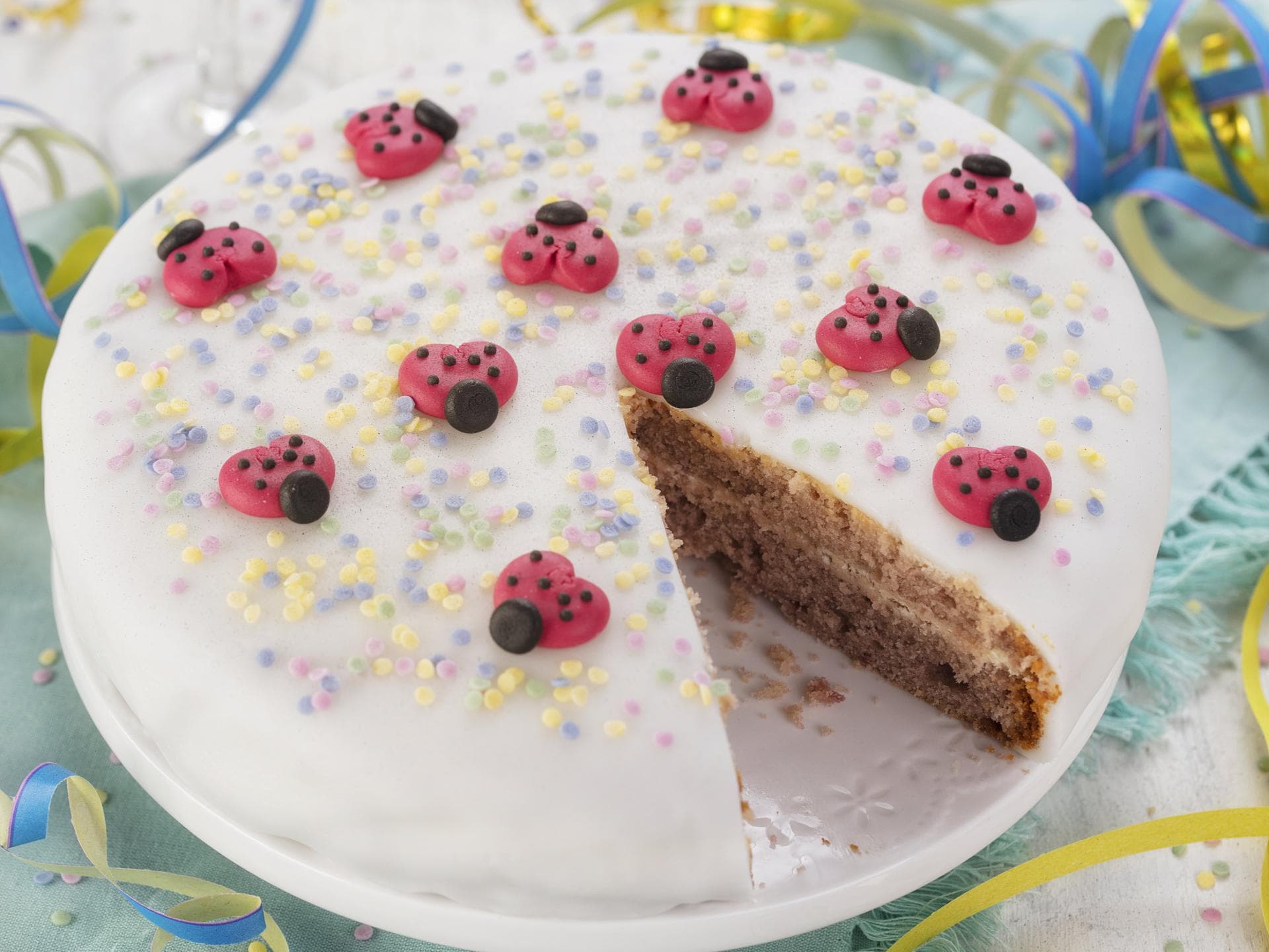 Silvester-Torte mit Glücksmarinis