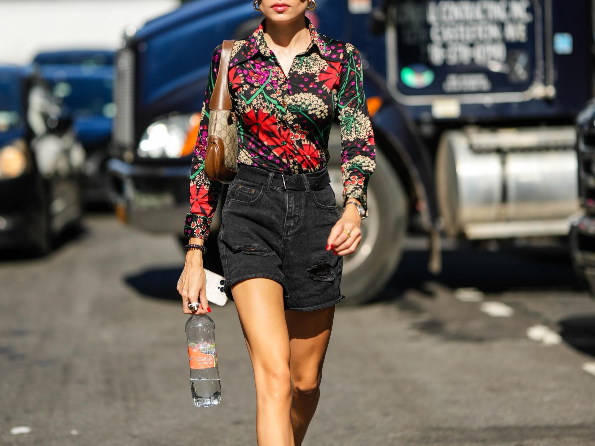 Dr. Martens mit Shorts 
