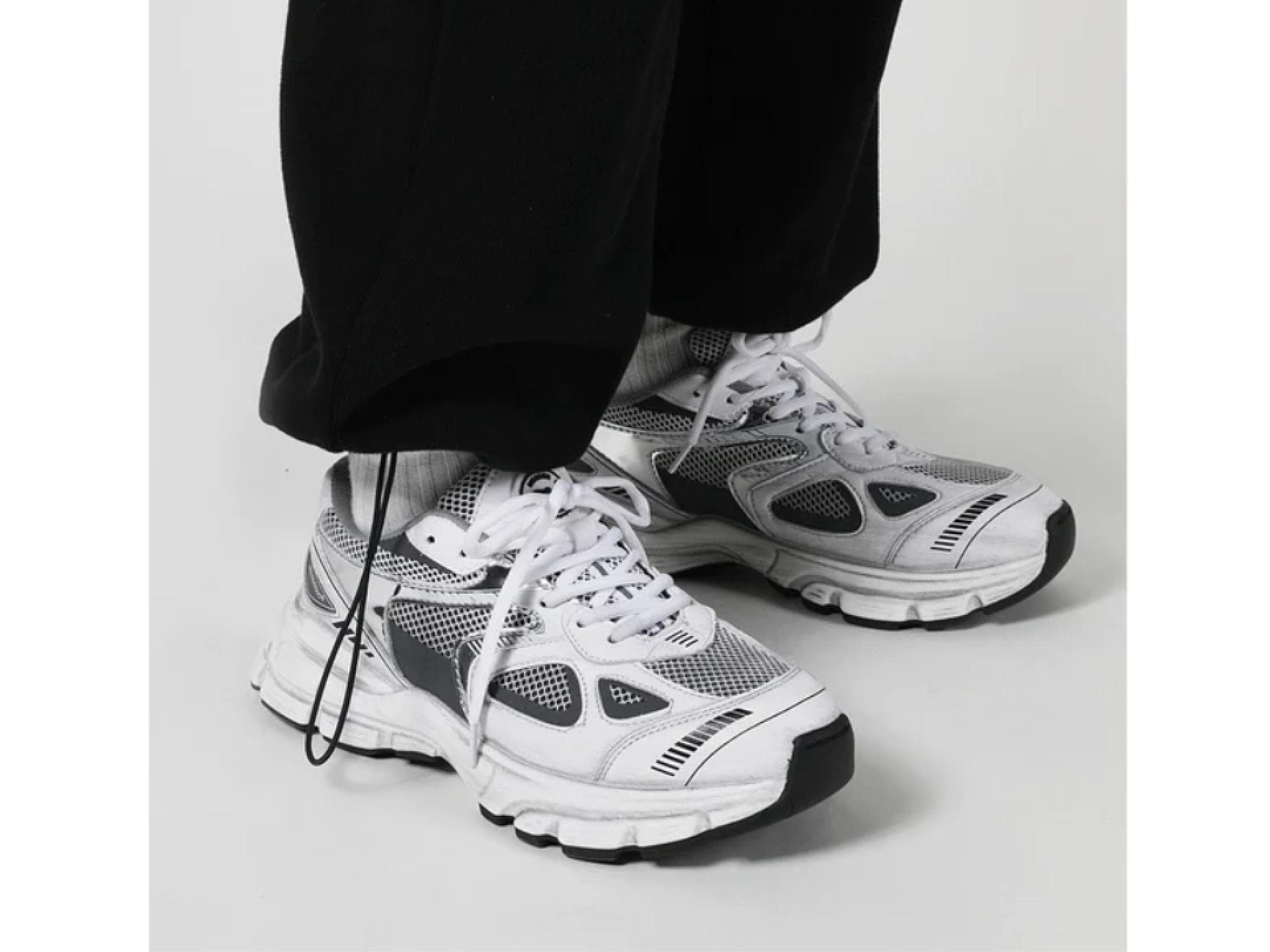 Sneaker von Arigato 