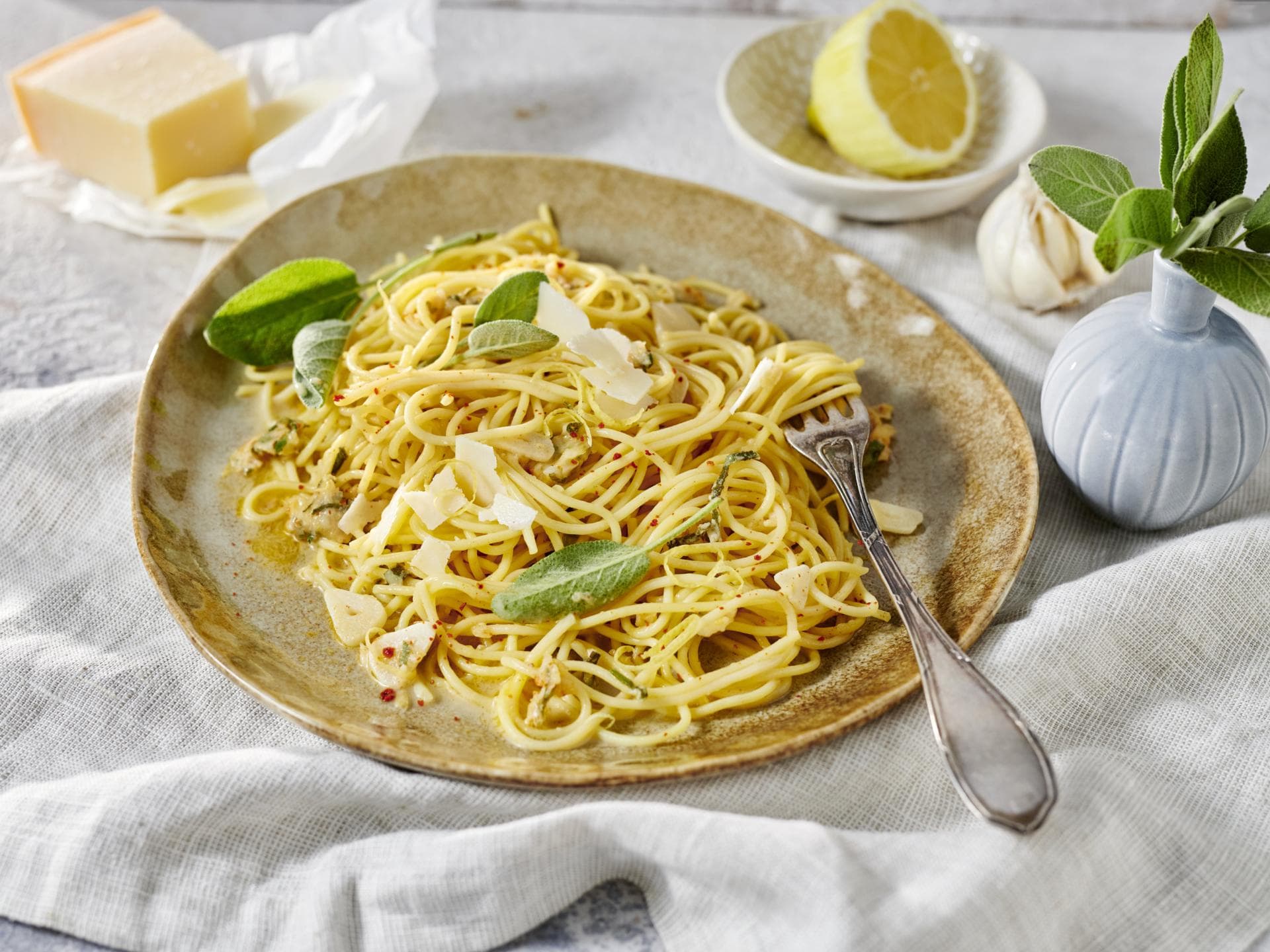 Spaghetti mit Zitrone